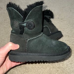 Toddler Ugg boots size 9